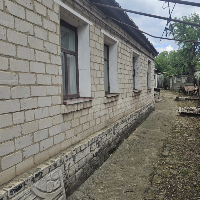 Продам дом рн 11 поликлиники 65м2
