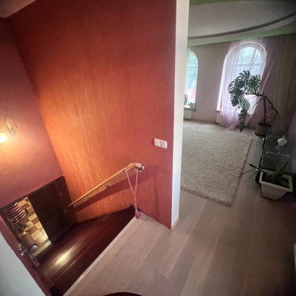 Фото Продам шикарный 3х этажный дом улица 2я Славянская