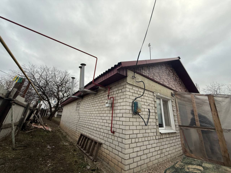 СДАМ 3-Х КОМНАТНЫЙ ДОМ НА ДЛИТЕЛЬНЫЙ СРОК (Стаханов, ул. Водопроводная)