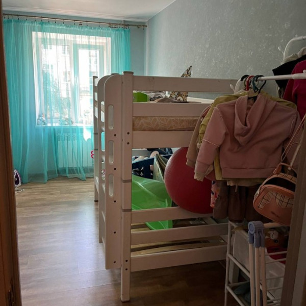 Фото Продам 2х -комнатную квартиру кв. 50 лет Обороны 2/5 эт