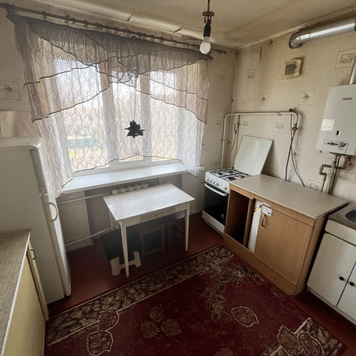 Фото Продам 2- к. квартиру, г. Луганск, ул. Центральная (р- н Сельхоз унив. )