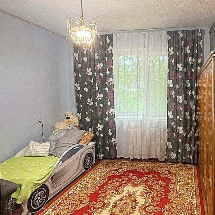 Фото Продам 2-к квартиру по улице Фрунзе, Луганск. (Р-н Краеведческого музея).