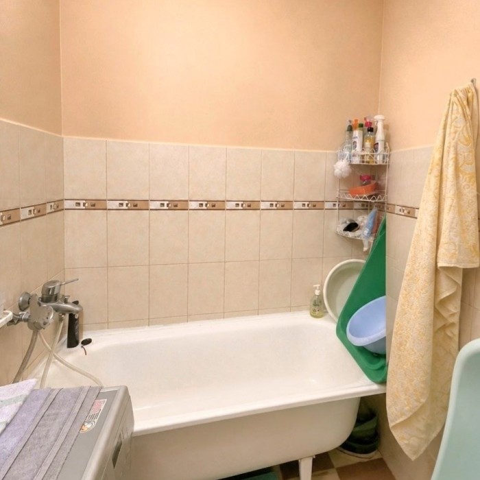 Фото Продам 2-к квартиру по улице Фрунзе, Луганск. (Р-н Краеведческого музея).