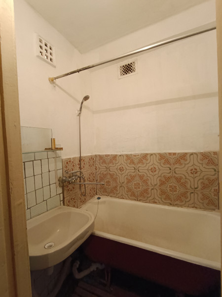 №141 Продаётся 3-х комн. кв-ра по ул. Гмыри, р-н супермаркета ” Донбасс”