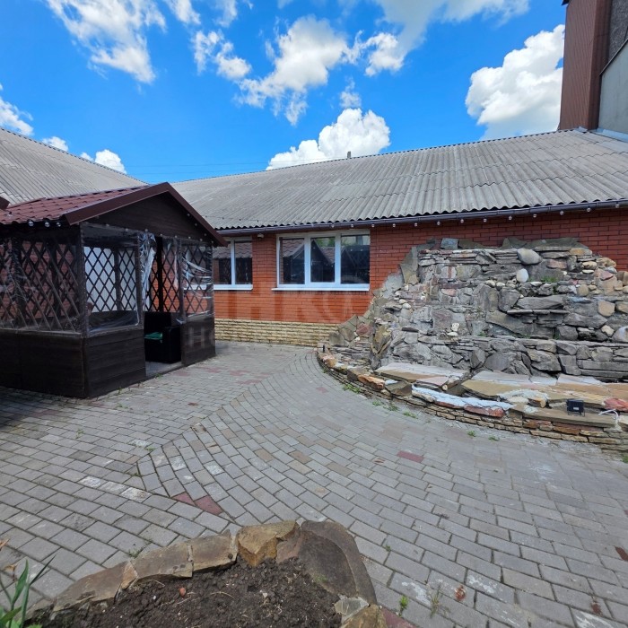 Фото Продам нежилое здание 491 м2 в городе Луганск р-н Буревестника