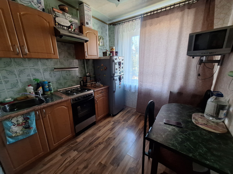 Продаётся 2 комнатная квартира г. Стаханов, ул. Курченко, д. 22 а