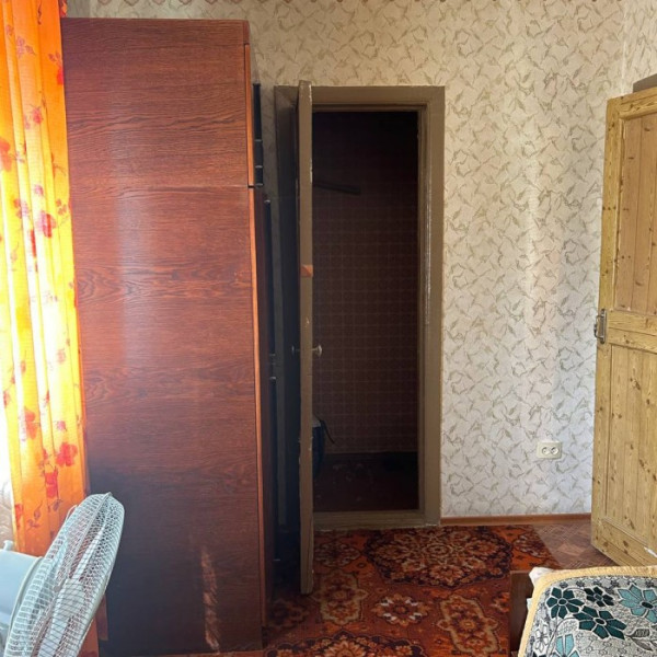 Продам 2-комн. Городок завода ОР, 30-й Квартал, р-н Владимирского собора