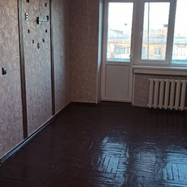 Фото № 6998 Продам 2х комн. квартиру в р-не маг. "Планета"