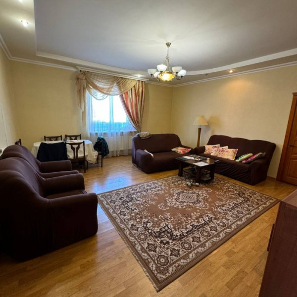 Продам 2-х этажный дом ул. Попова (р-н Оксфорда)