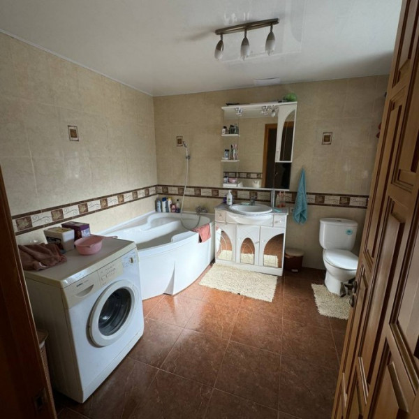 Фото Продам 2-х этажный дом ул. Попова (р-н Оксфорда)