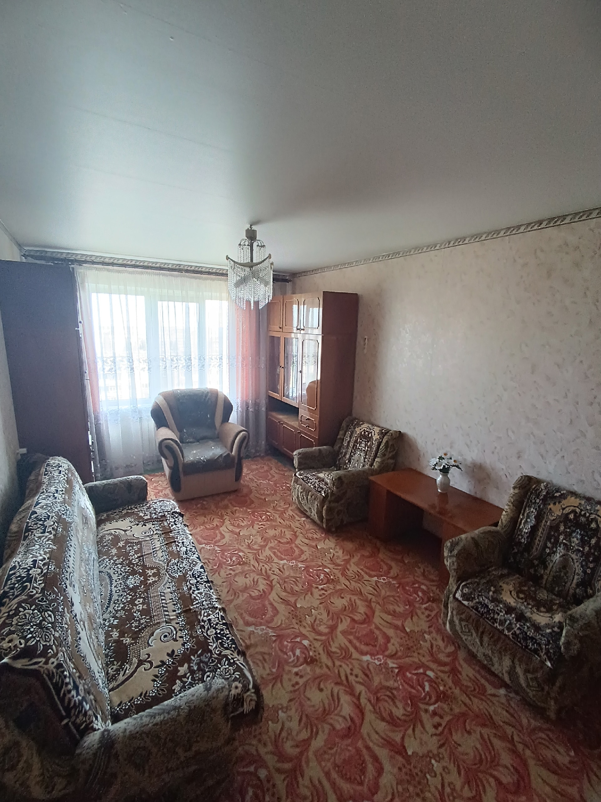 №1125 Продается 3-х комнатная квартира по ул. Ленина, р-н гостиницы.