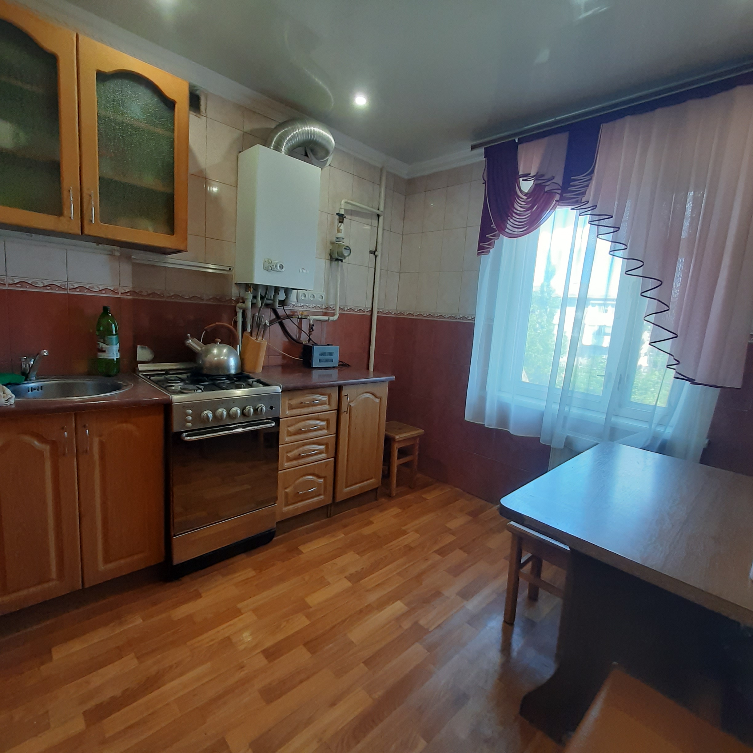 Фото №1110 г. Перевальск. Продаётся 3 комн. кв-ра, ул. Минская