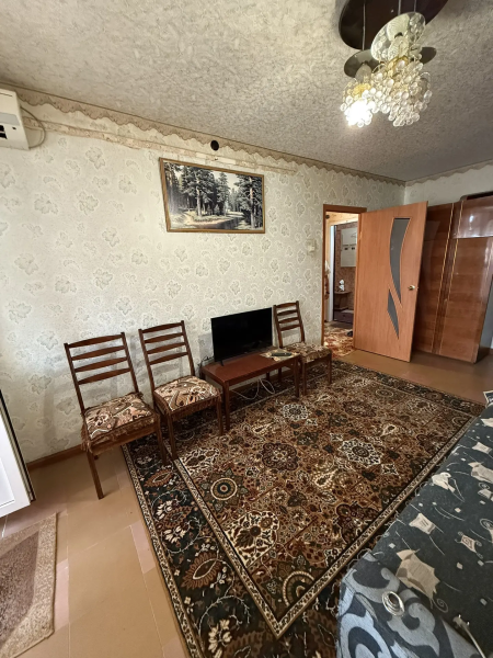 Фото Сдаётся 1-комнатная квартира в г. Стаханов (ул. Стаханова) — на длительный срок.