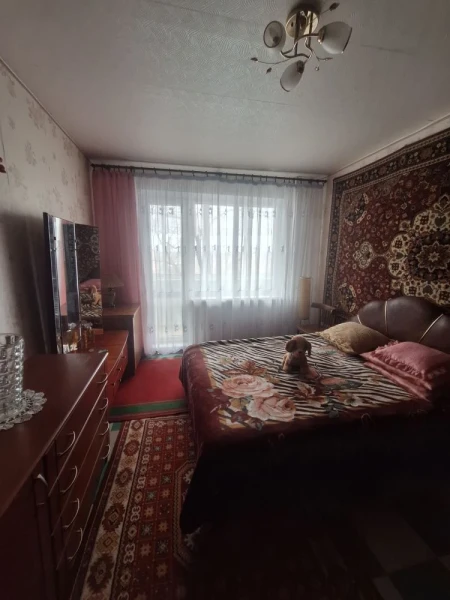 Продаётся 2-комнатная квартира. в городе Брянка, микрорайон Тополь, дом 4