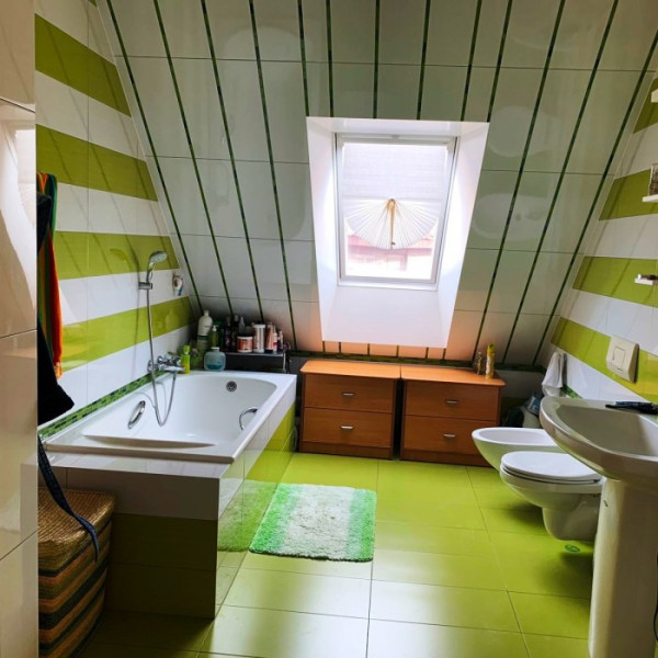 Фото № 4150 Продам 3х этажный дом на Лимане