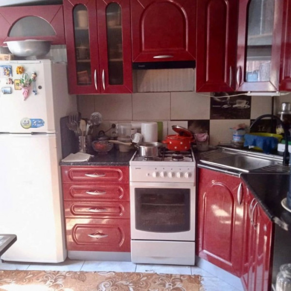 Фото Продаётся двухэтажный дом в г. Красный луч