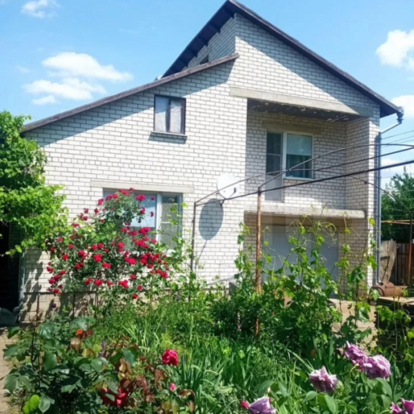 Продам дом в районе туриста