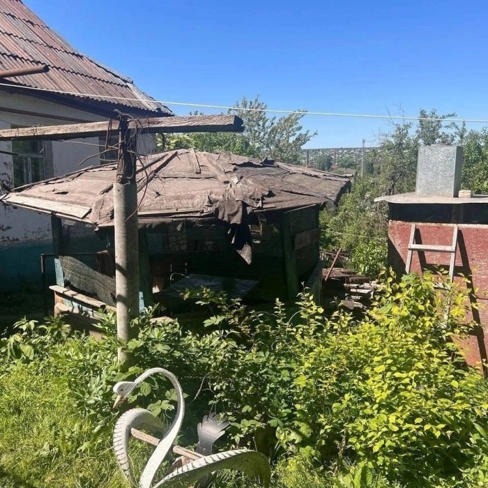 Фото Продам 2 дома на одном участке в Центре г Луганск ул 22 Линия