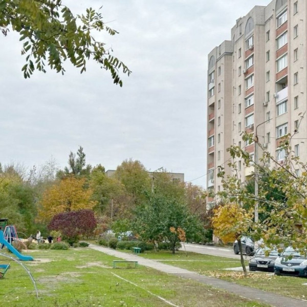 Фото Продам 3-х комнатную квартиру на ул. Генерала Лашина ( район ВВАУШ)