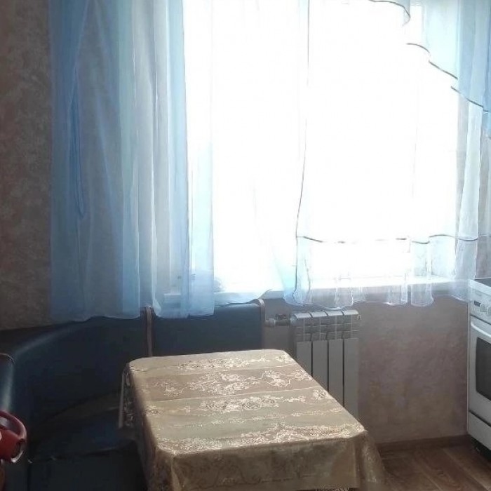 Сдам 3-х комн квартиру в г Луганск кв Якира