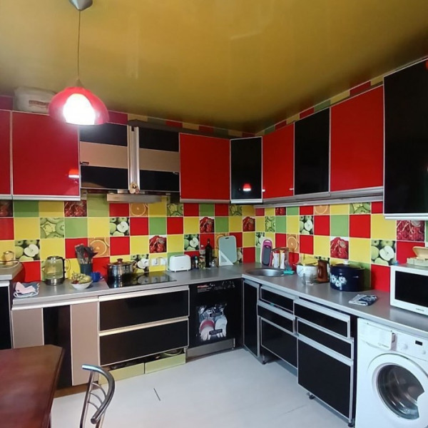 Продам 3-х комн квартиру в городе Луганск квартал Гагарина