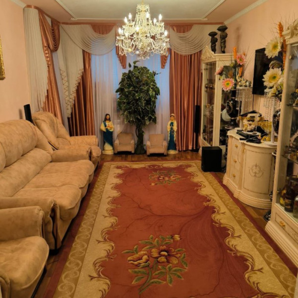 Продам 3к на кВ. Волкова д3