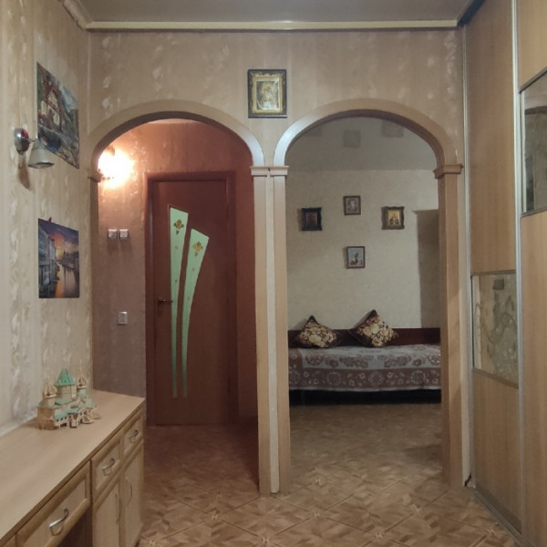 Фото № 6843 Продам 2х комн. квартиру в р-не СШ № 6