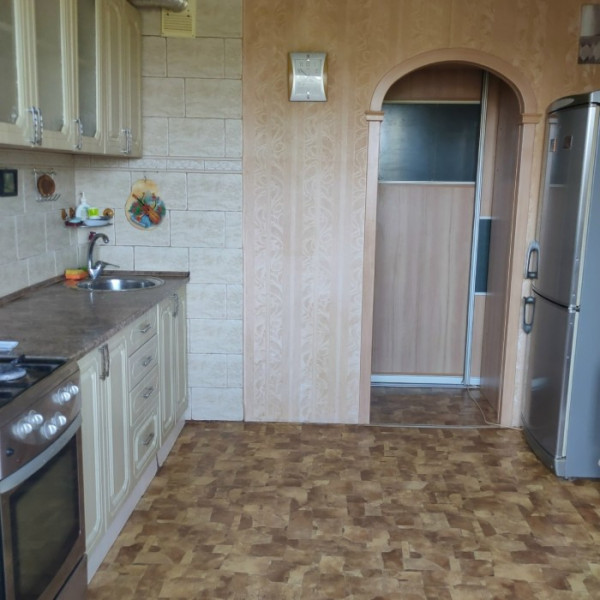 Фото № 6843 Продам 2х комн. квартиру в р-не СШ № 6