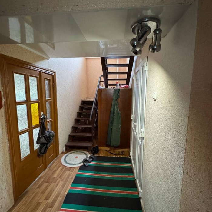 Фото Продам дом в с. Валуйское, Станица-Луганская, в два этажа, площадь 110 м2