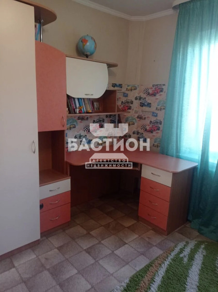 4-х комнатная квартира, квартал Героев Сталинграда, 13 ID: 2171660