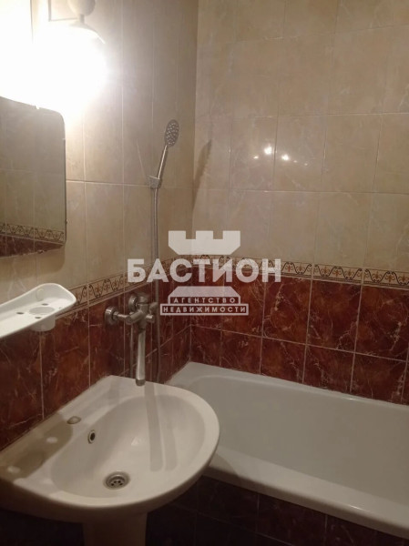Фото 4-х комнатная квартира, квартал Героев Сталинграда, 13 ID: 2171660