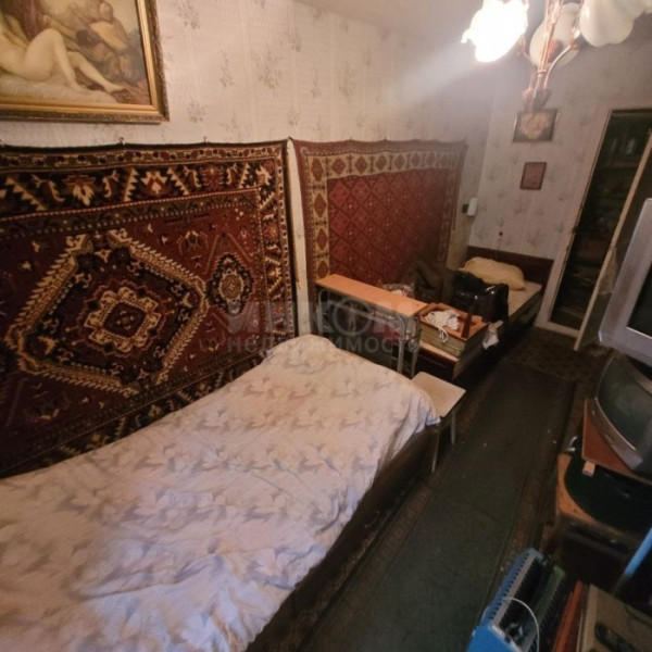 Фото продам 2к ул. Демехина самый Центр Города