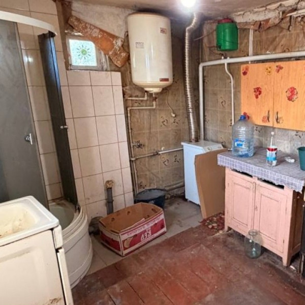 Фото Продам часть дома в г. Луганск, ул. Ульяны Громовой (верхний Камброд, р- н 22 школы)