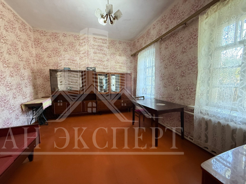 Фото Дом г. Стаханов (ул. Легендарная)