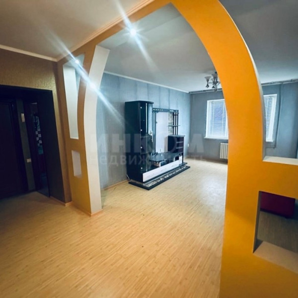 Фото Продам 3к 1-й Микрорайон