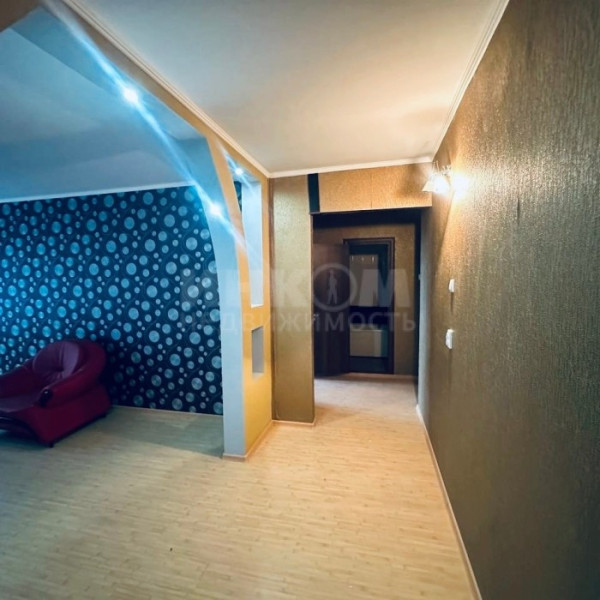 Фото Продам 3к 1-й Микрорайон