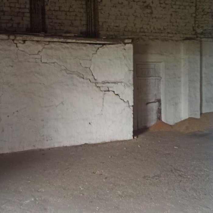 Фото Продам зернохранилище с. Лысое (р- н пгт. Новосветловка) в 20 км. от Луганска