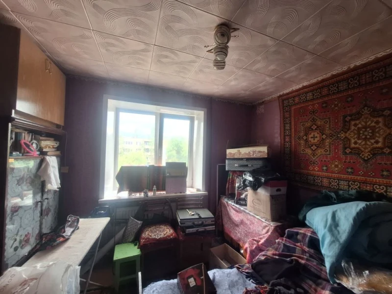 Фото Продаётся 3-комнатная квартира в городе Стаханов, ул. Стаханова, д. 5.