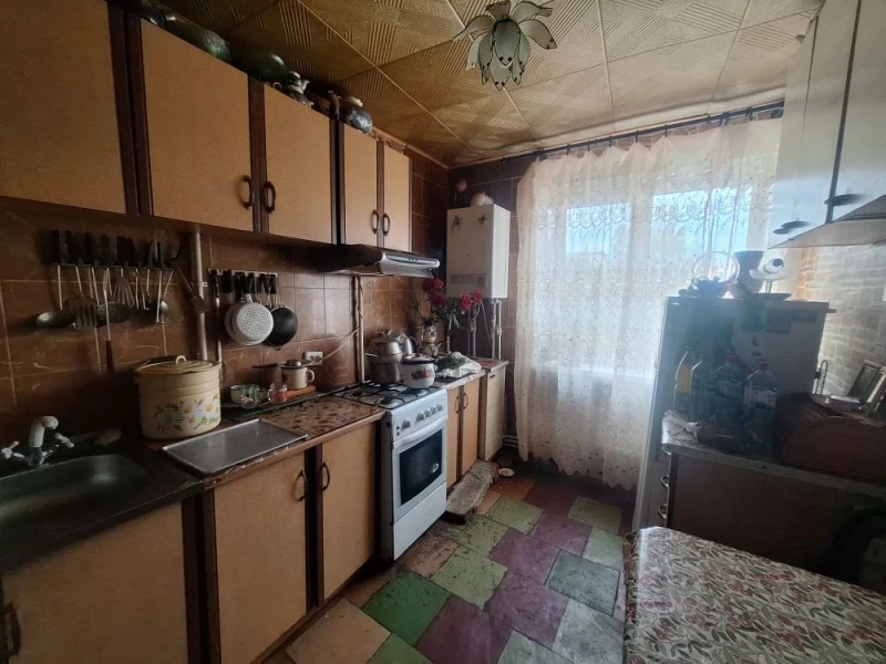 Фото Продаётся 3-комнатная квартира в городе Стаханов, ул. Стаханова, д. 5.