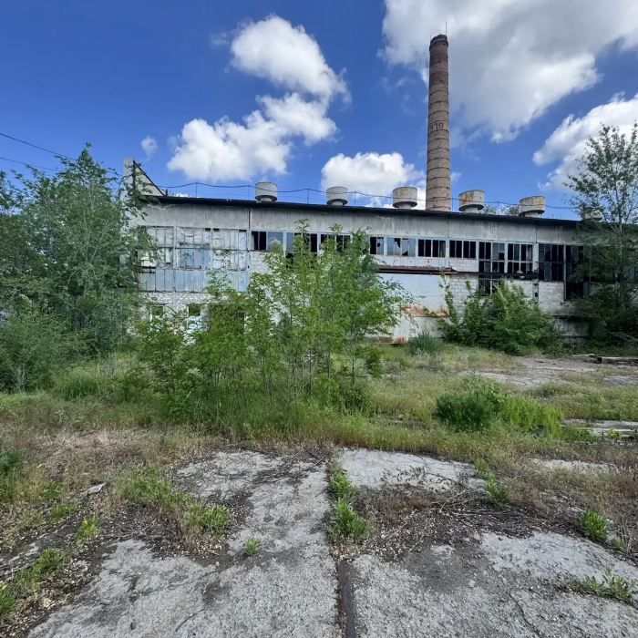Фото Продам помещение в г. Луганске (ул. Фрунзе).