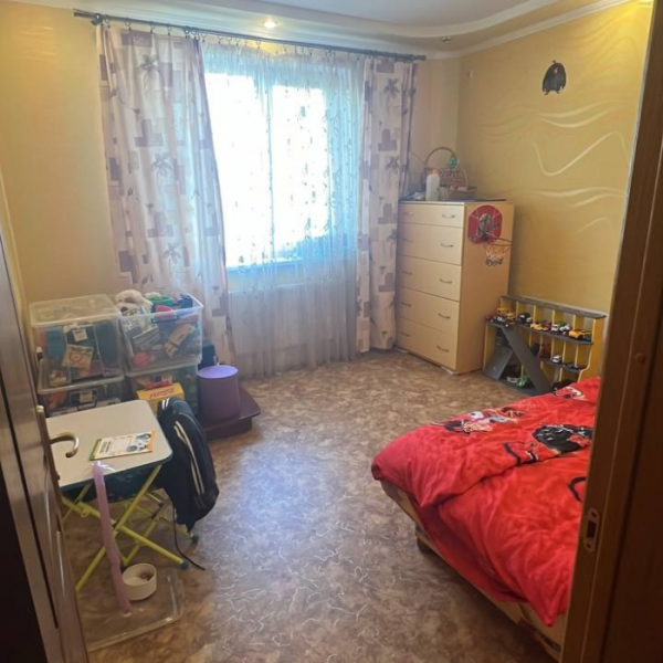 Фото Продам 4х комнатную квартиру на кв. Мирный