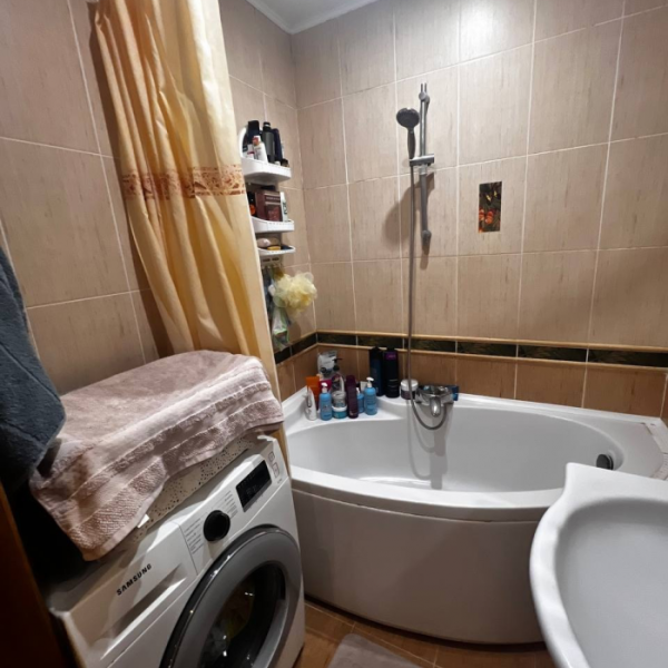 Фото Продам 4х комнатную квартиру на кв. Мирный