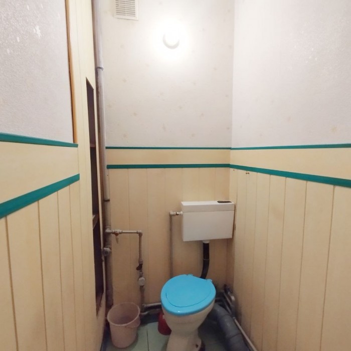 Фото Продам 2-х комнатную квартиру в центре Луганска на площади ВОВ.