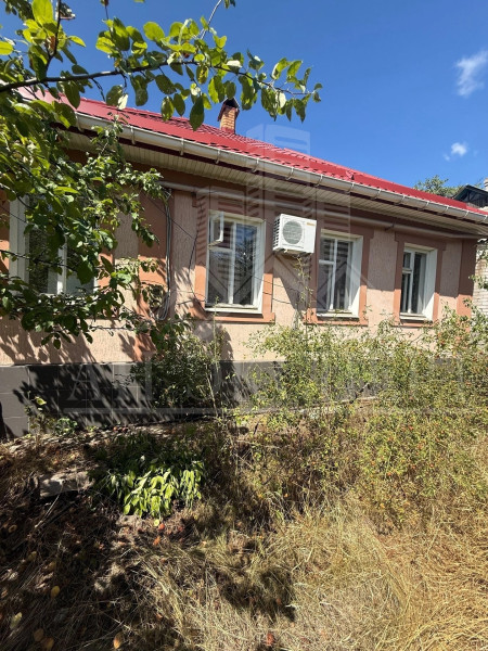 Фото Дом г. Стаханов (ул. Руднева)