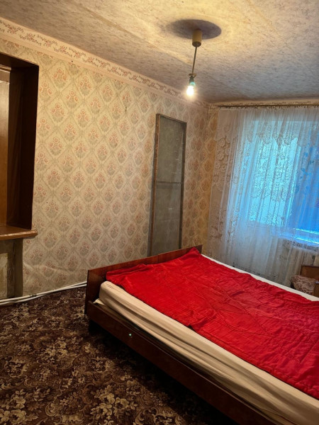 Фото Продается 3-х комнатная квартира в городе Стаханов, ул. Ю. Ленинцев, д. 15.