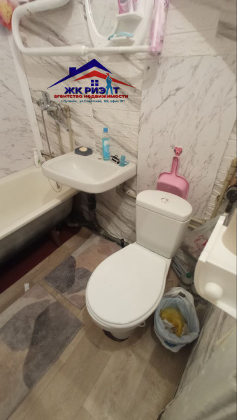 Фото 1 комнатная квартира на кв. Димитрова г. Луганска