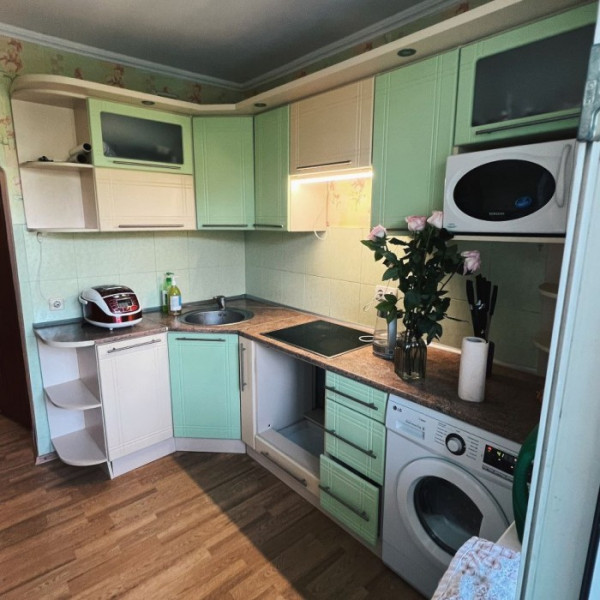 Продам 2-х комнатную квартиру по ул. Цимлянская