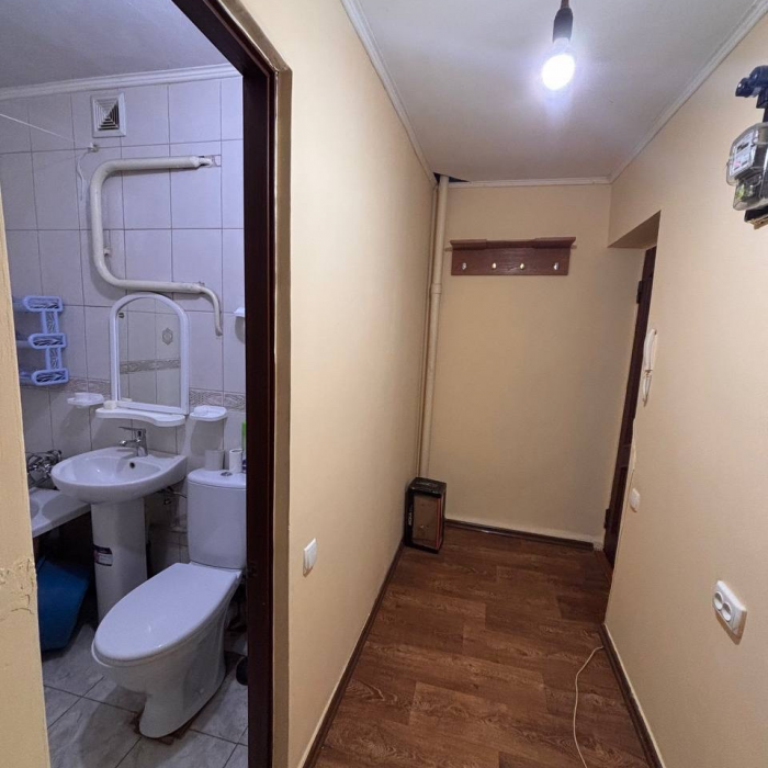 Продам 2к квартиру по ул. Челюскинцев 2/5эт