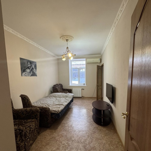 Продам 3к квартиру в центре