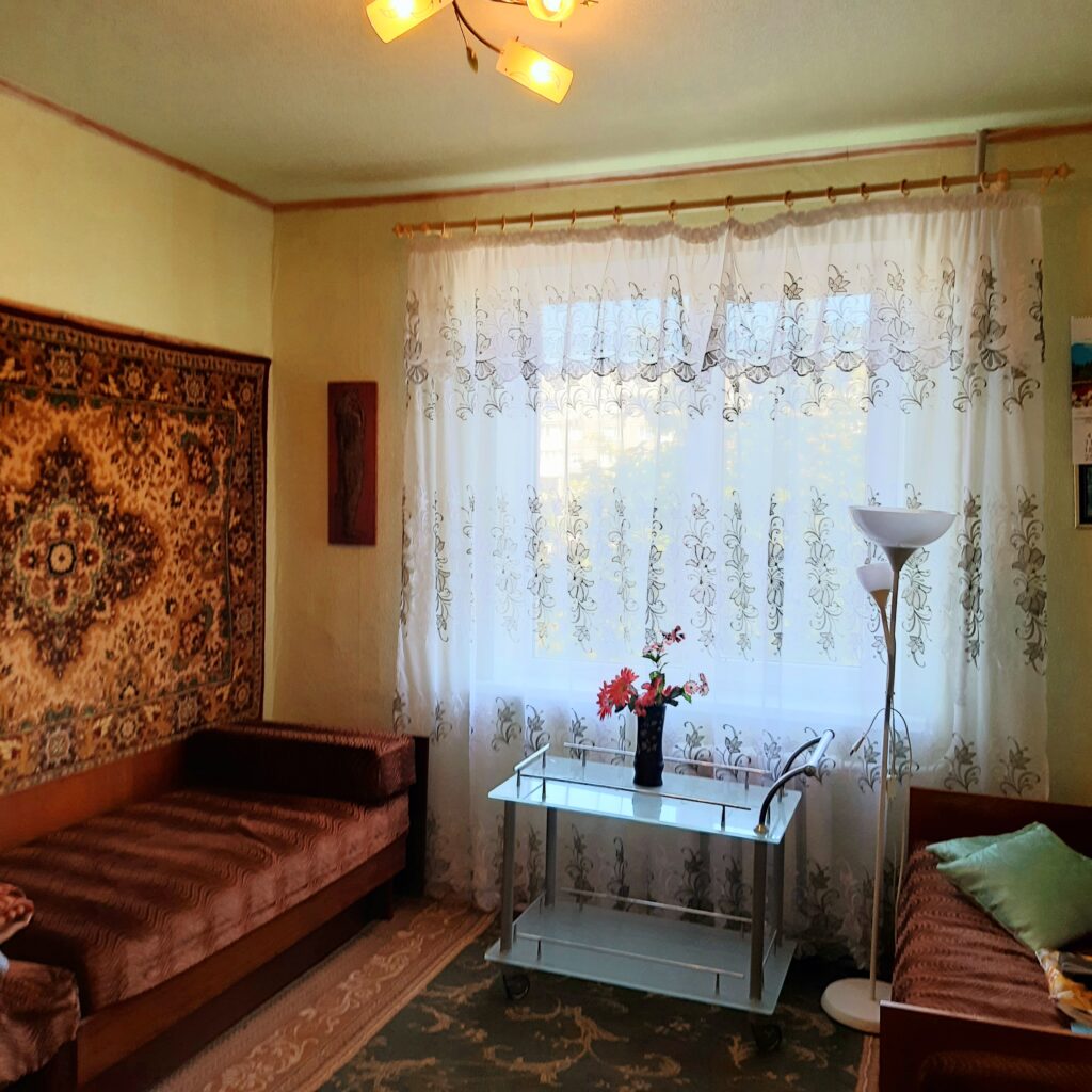 Фото № 521 Продаётся 3 комн. кв-ра, 4/9. пр-т Металлургов, р-н Дома Природы.